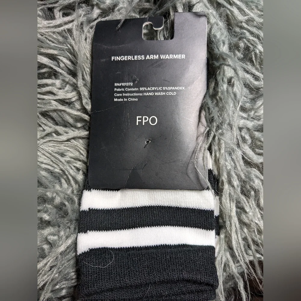 Fingerless arm warmers by Hot Topic. White and black. - Picture 2 of 3